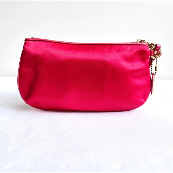 COACH AMANDA SATIN CAPACITY WRISTLET MAGENTA AND GOLD SATIN 42032 $118 NEW - Picture 11 of 14